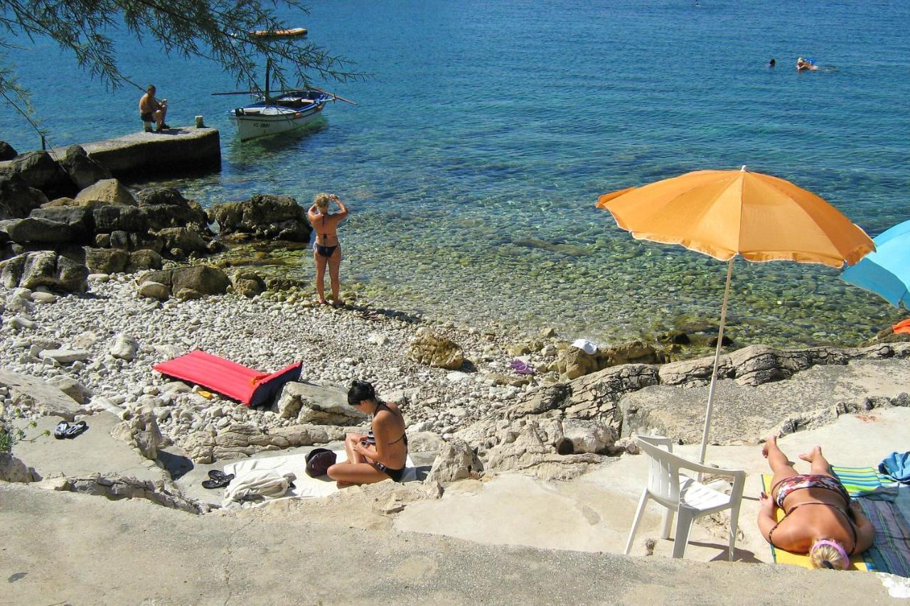 Apartments By The Sea Prizba, Korcula - 4484 Eksteriør billede